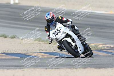 media/Oct-05-2025-CVMA (Sun) [[beeef4f201]]/Race 10-Formula Lightweight Twins Shootout/